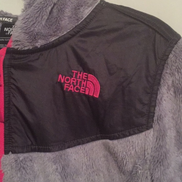 The North Face fuzzy hooded jacket!! Sz XL 💕💕 - Picture 3 of 8